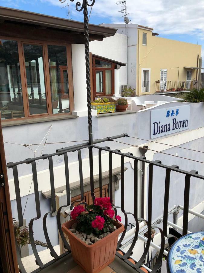 Diana Brown B&B Affittacamere 利帕里 外观 照片
